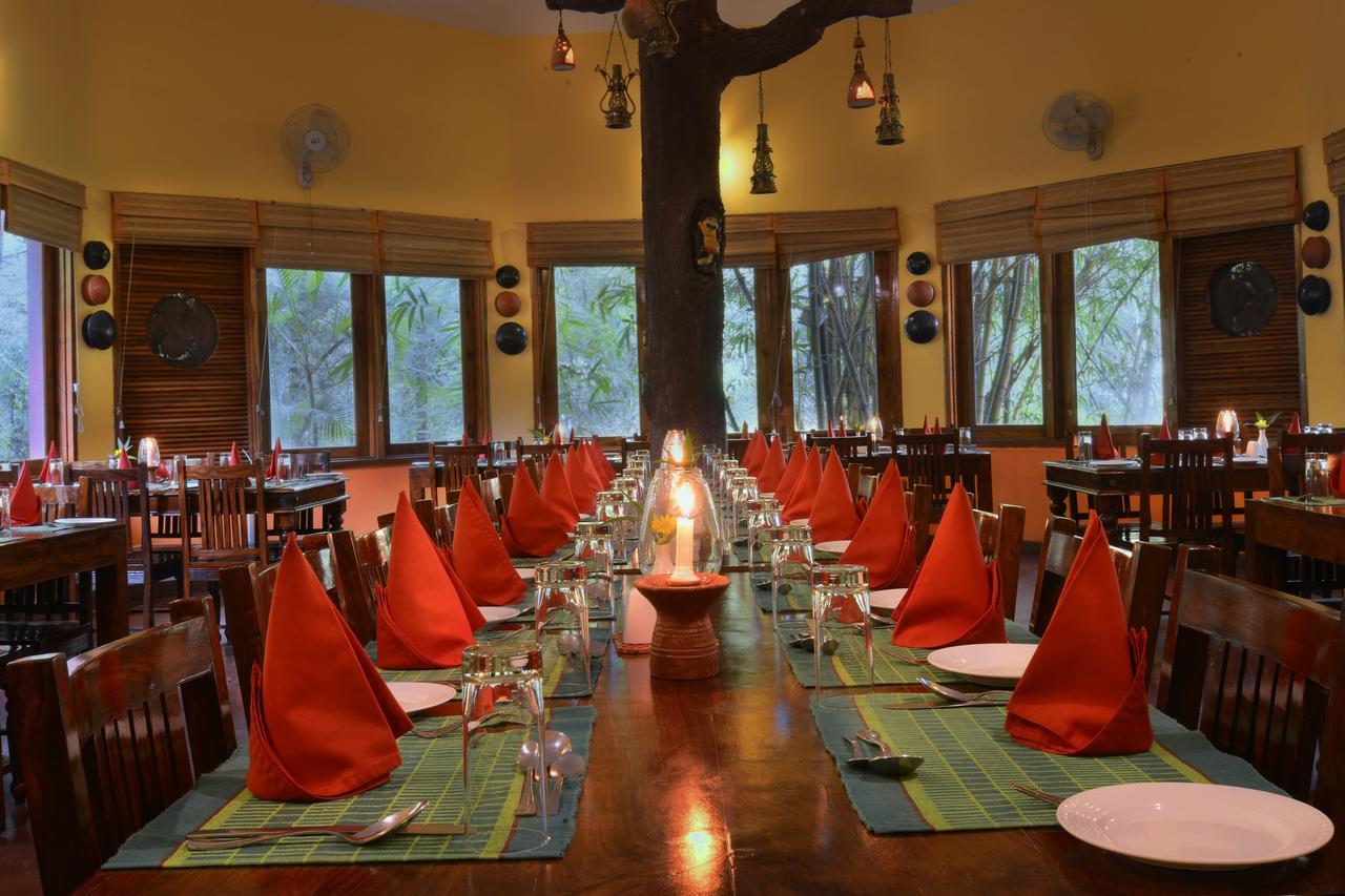 Pench Jungle Camp Hotel Khawasa ภายนอก รูปภาพ