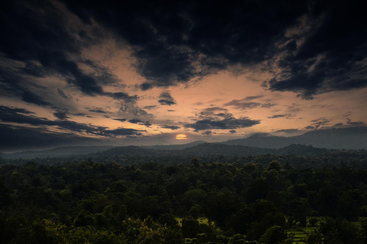 Pench Jungle Camp Hotel Khawasa ภายนอก รูปภาพ