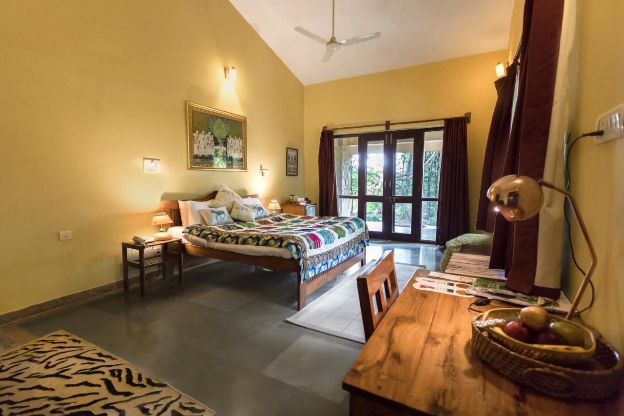 Pench Jungle Camp Hotel Khawasa ภายนอก รูปภาพ